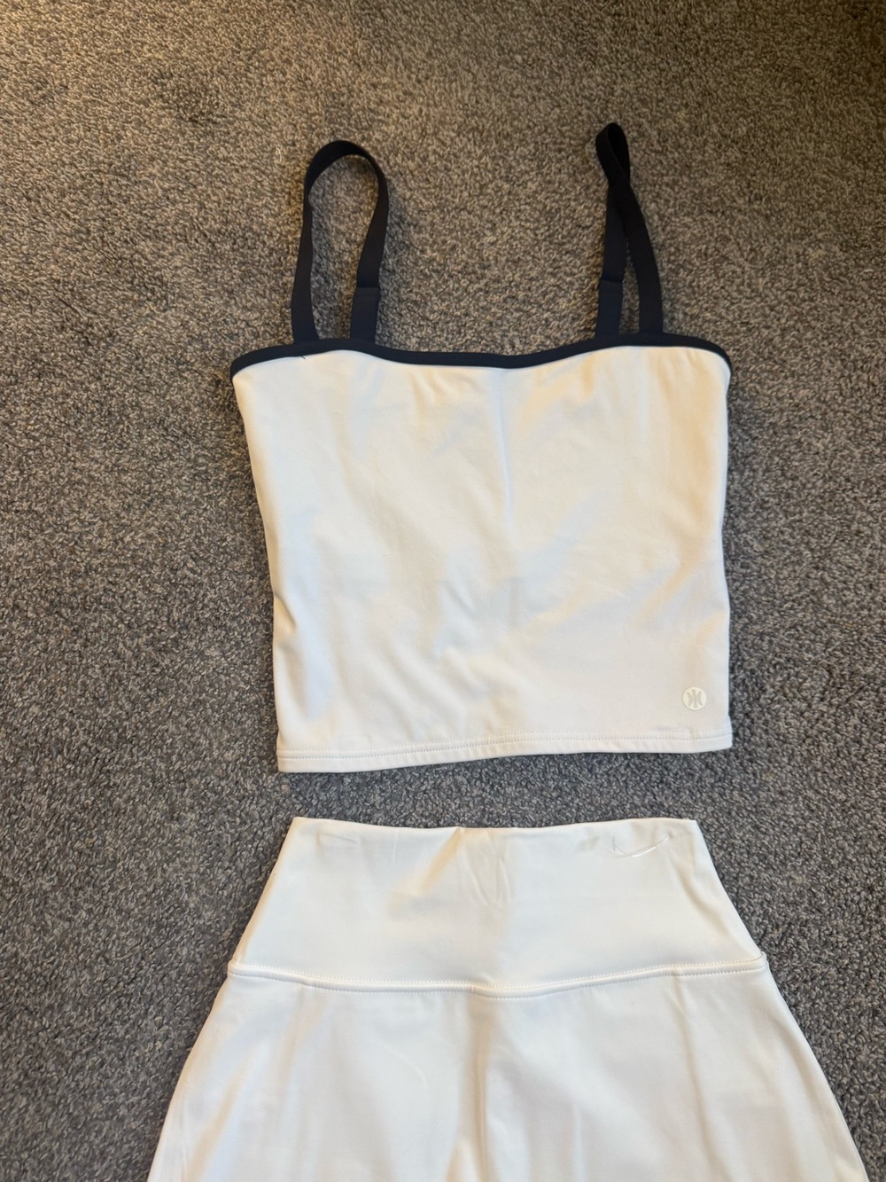 Astoria LUXE BALANCE Tennis Skirt set - Cream/Black small and top M - Picture 2 of 5